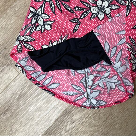 Swim Solutions Women's Red/Black/White Floral Catalina Mesh Swim Dress sz 8 - Picture 3 of 4